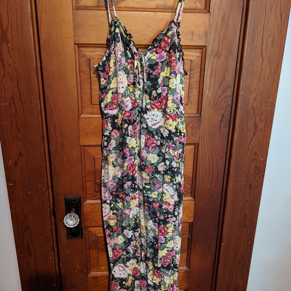 Who What Where Lace Up Floral Wiggle Dress